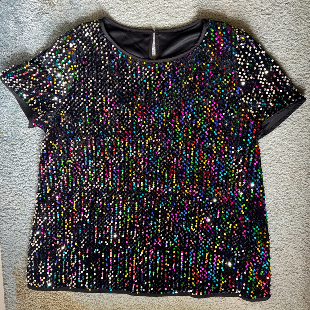 XL Sequin Shortsleeve Blouse